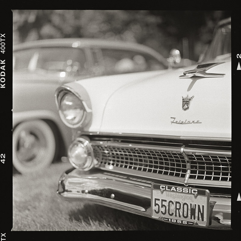 CrownVictoria_110f2.jpg